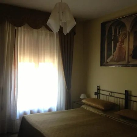 Guesthouse Alloggi Agli Artisti-3